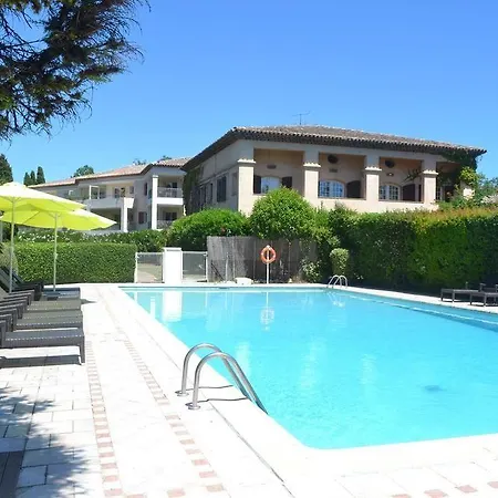 Apart-hotel Le Rivage 3*